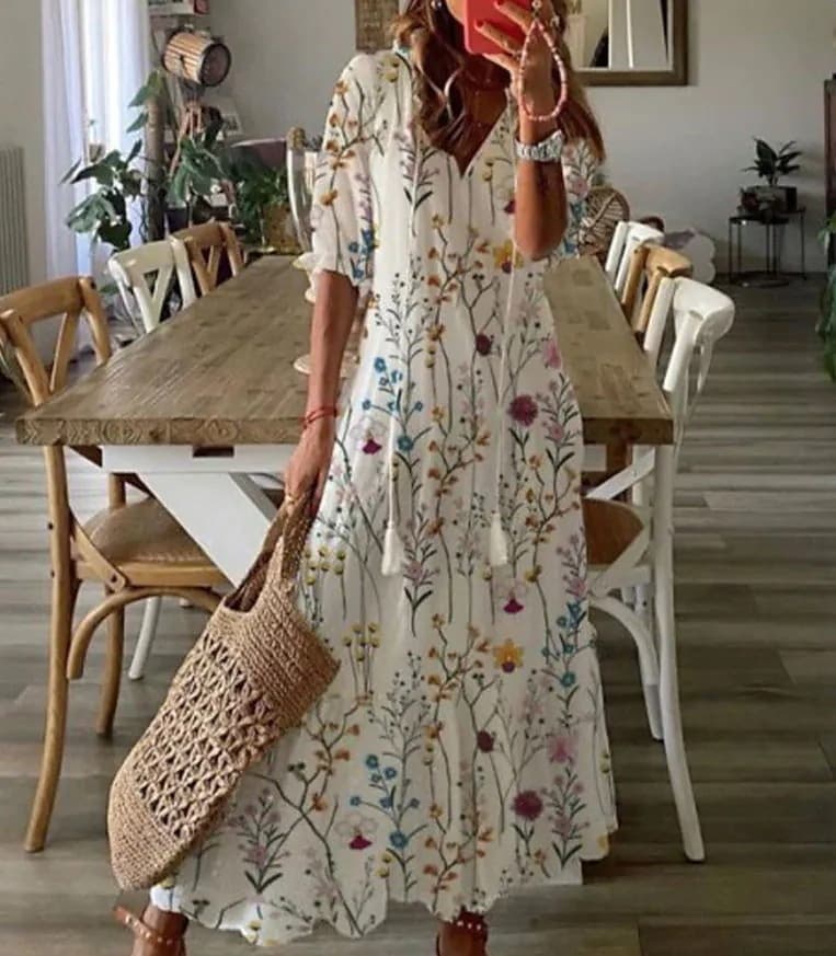 Women's Casual Sweet Loose V-neck Printed Moustache Sleeve Women's Long Dress Spot.