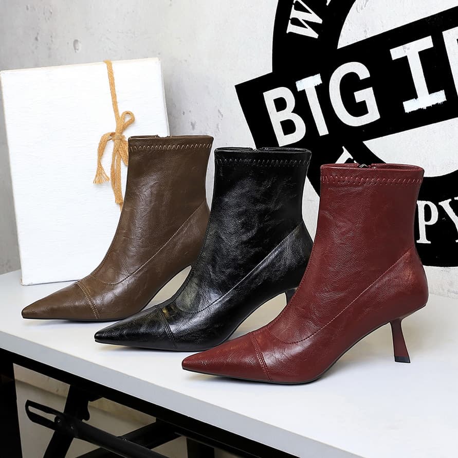 SEVEN BIG TREES Women's Pointed Toe Stiletto Boots - Slim Fit Retro Ankle Boots With Side Zipper, Stretchy Nappa Leather, High Heel (6-8cm)