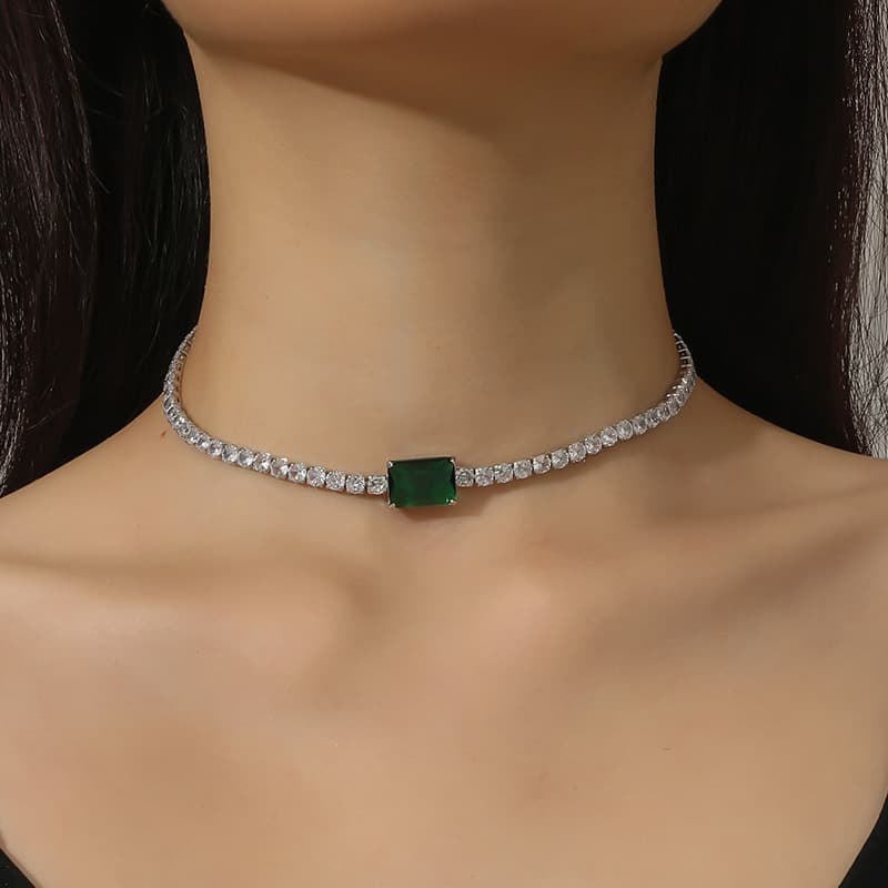 Hot selling jewelry green crystal zircon necklace Simple dress versatile temperament neck necklace