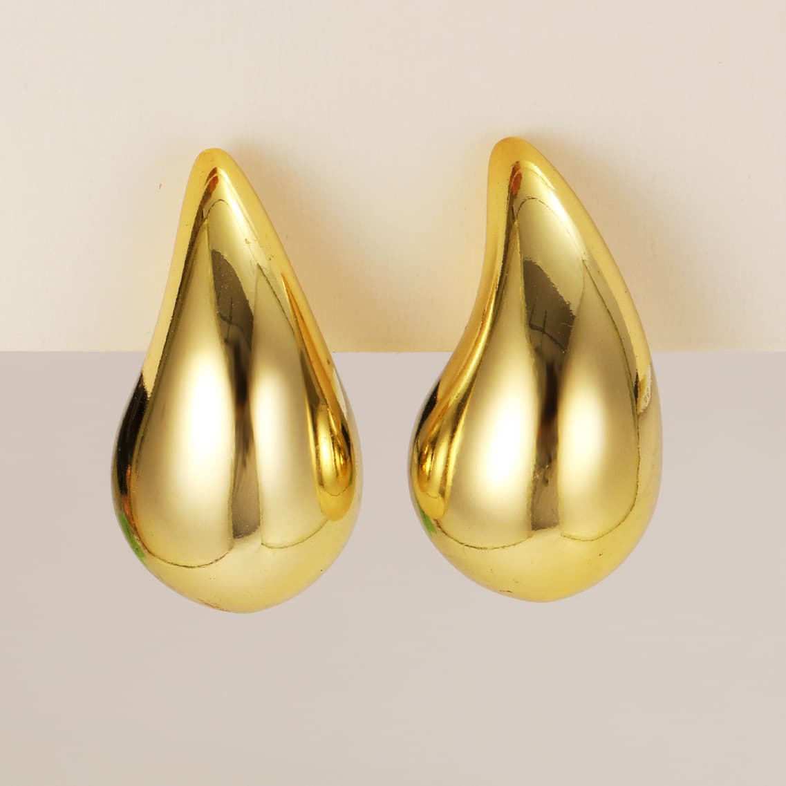 Unisex Accessories hollow water drop earrings gold glossy light earrings high-grade copper earrings ring