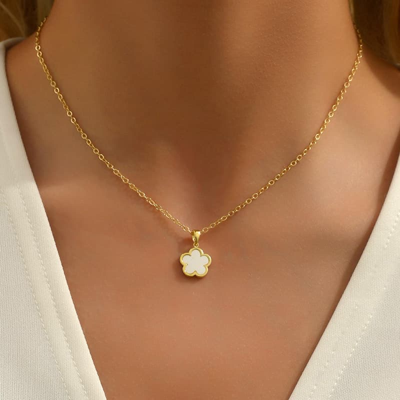 Lucky Five-Petal Flower Single Necklace For Women Simple Versatile Fashion Collarbone Chain Choker