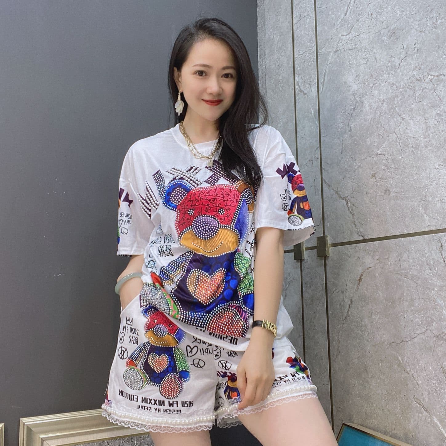 Women's short-sleeved shorts women's casual suit hot diamond T-shirt two-piece set