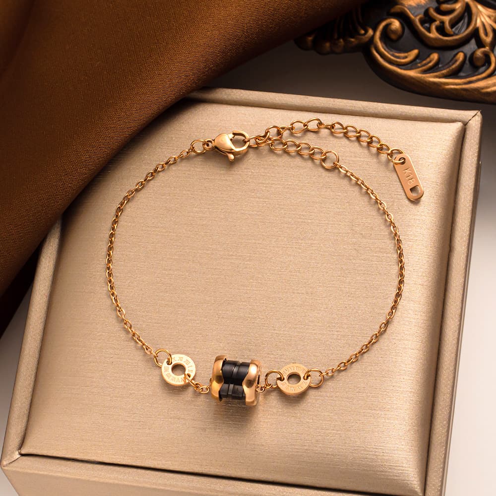 Titanium Steel Temperament Versatile Small Waist Diamond Bracelet Female Simple Fashion Niche Design Light Luxury Rose Gold Jewelry