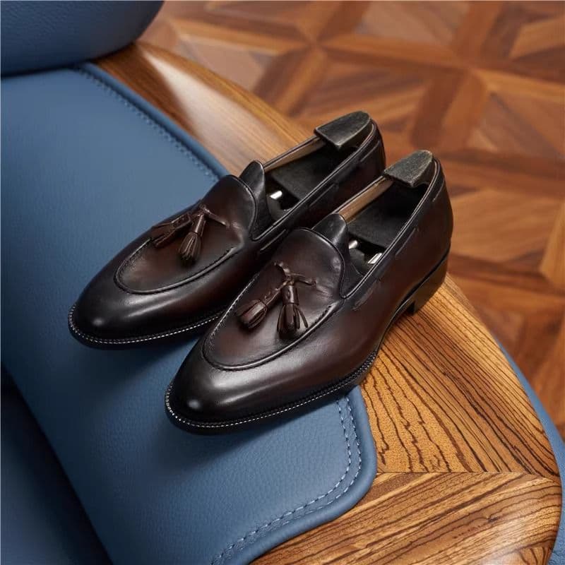 Black Leather Fringe Business Shoes Men's British Style Casual Leather Loafers Slip-On Single Shoes Party High Quality Shoes