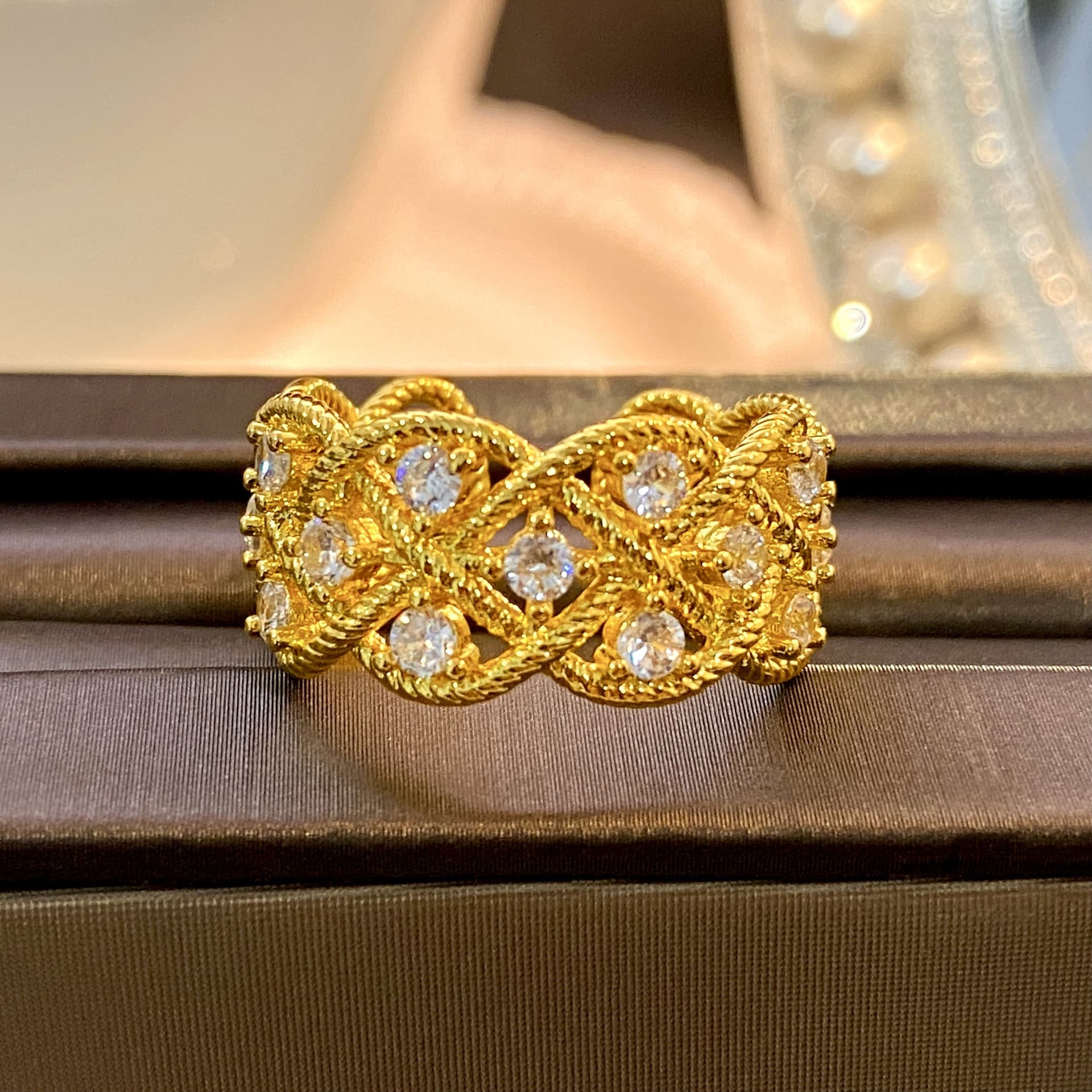 Jewelry woven gold carved brushed craft gold plated diamond twisted rope twist ring