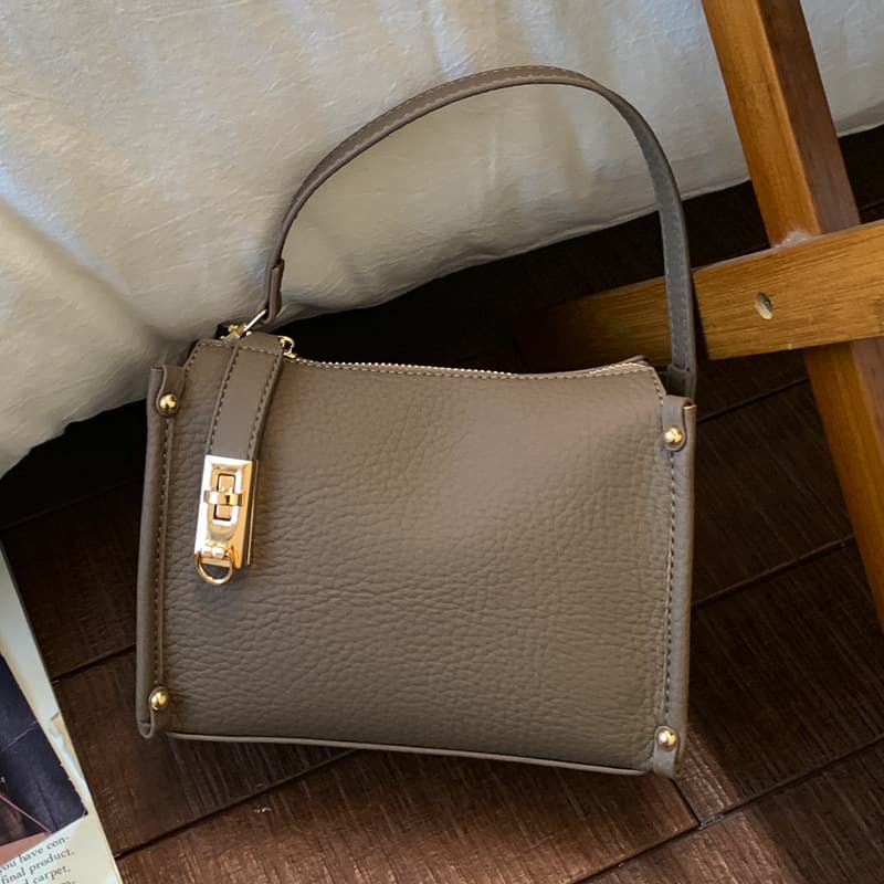 Women's Small Square Crossbody Bag Versatile High-End PU Leather Shoulder Underarm Bag With Zipper Multi-compartment For Commuting
