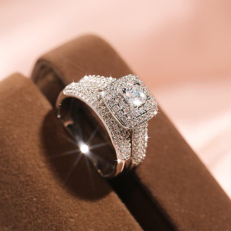 Full Micro Pave Couple Princess Cut Diamond Set Fashion Luxury Engagement Ring For Women