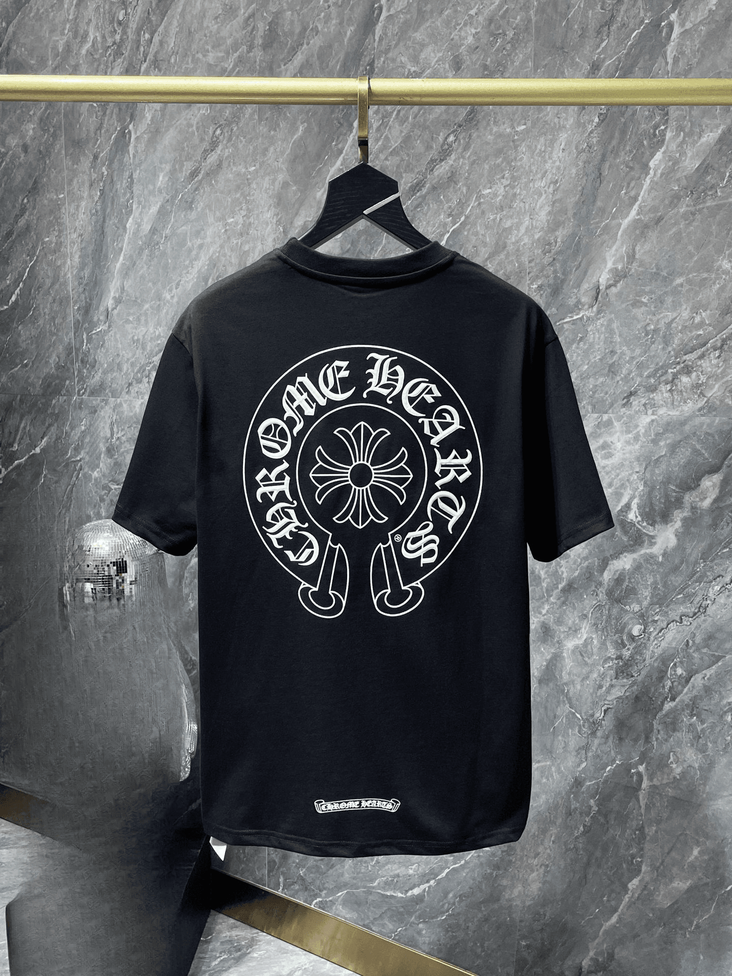 Version correcte de Croix Chrome Heart 23ss Night Glow Big Horseshoe Sanskrit Double Gauze T-shirt à manches courtes pour hommes