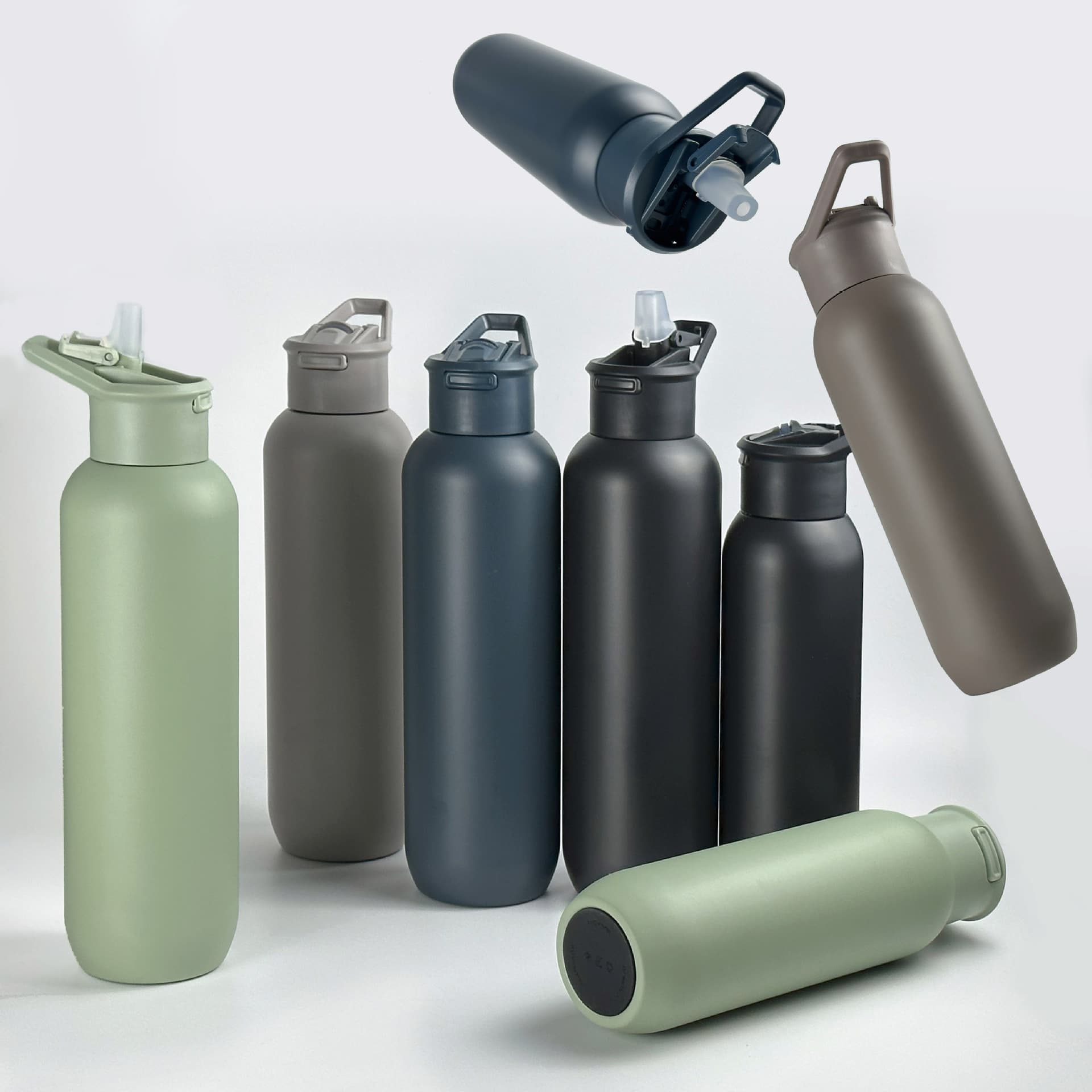 Home & Garden Outdoor portable sports water bottle 304 stainless steel double layer vacuum insulation cup new stainless steel mountaineering straw cup