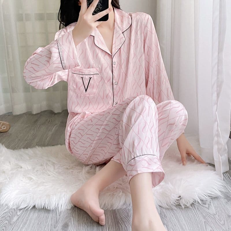 Women's Pamas, Classic Print, V Letter Embroidery, Ice Silk Long-sleeved Pants, Home Wear Suit