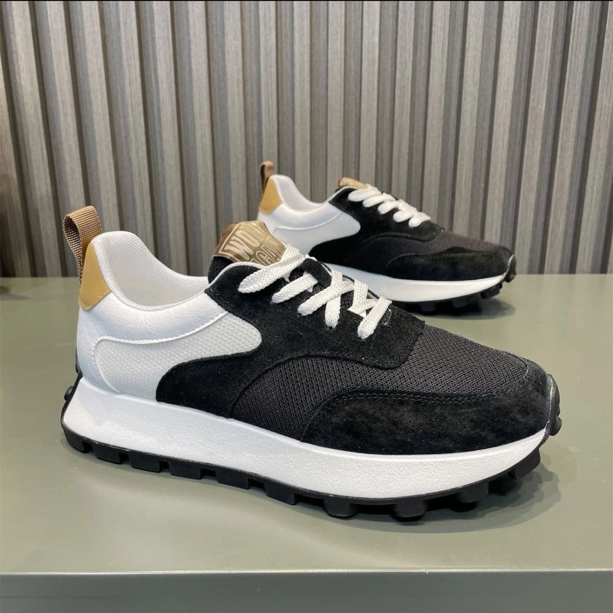 New men's sports color matching low-top breathable leather splicing casual men's shoes