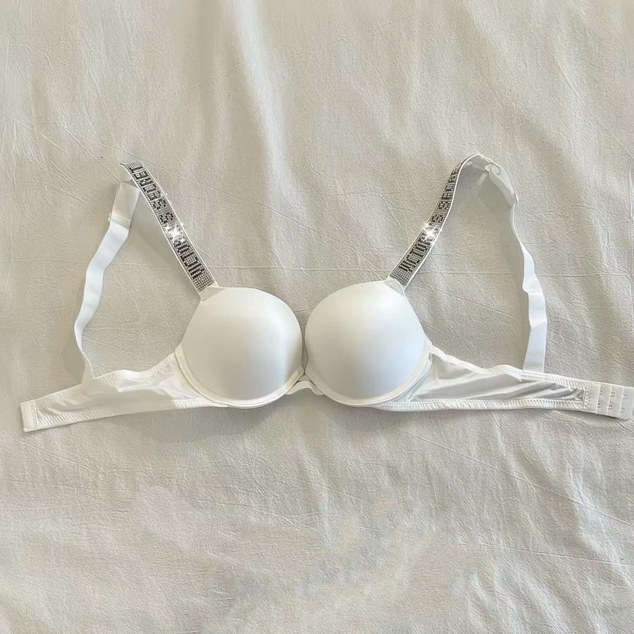 Bretelles ornées de diamants scintillants, surface lisse et sensuelle, modèle basique à armatures, effet push-up, soutien-gorge fin et épais