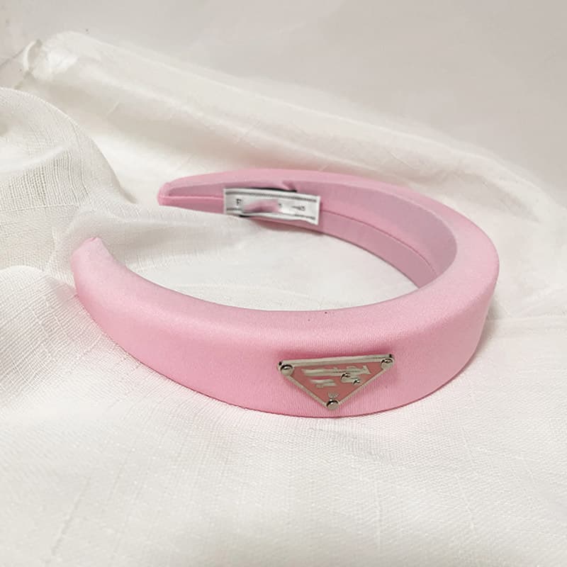 Bandeau en éponge rose à nœud haut, accessoire de cheveux simple et mignon, collection printemps/été 2026.
