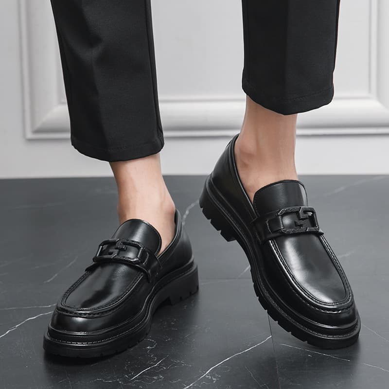 2024 British Style Black Men's Business Dress Leather Shoes Trend Instagram Thick Sole One Foot Casual Loafers For Men