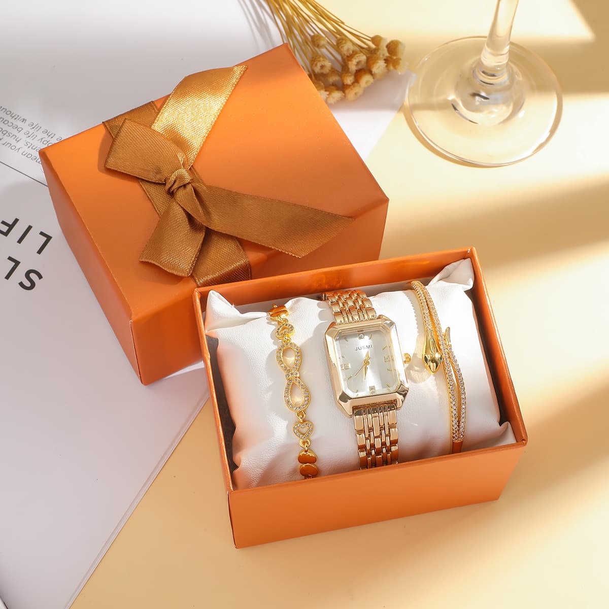 3pcs Women's Retro Square Diamond-inlay Steel Band Quartz Fashion New Watch + Diamond-inlay Bracelet Gift Box Set