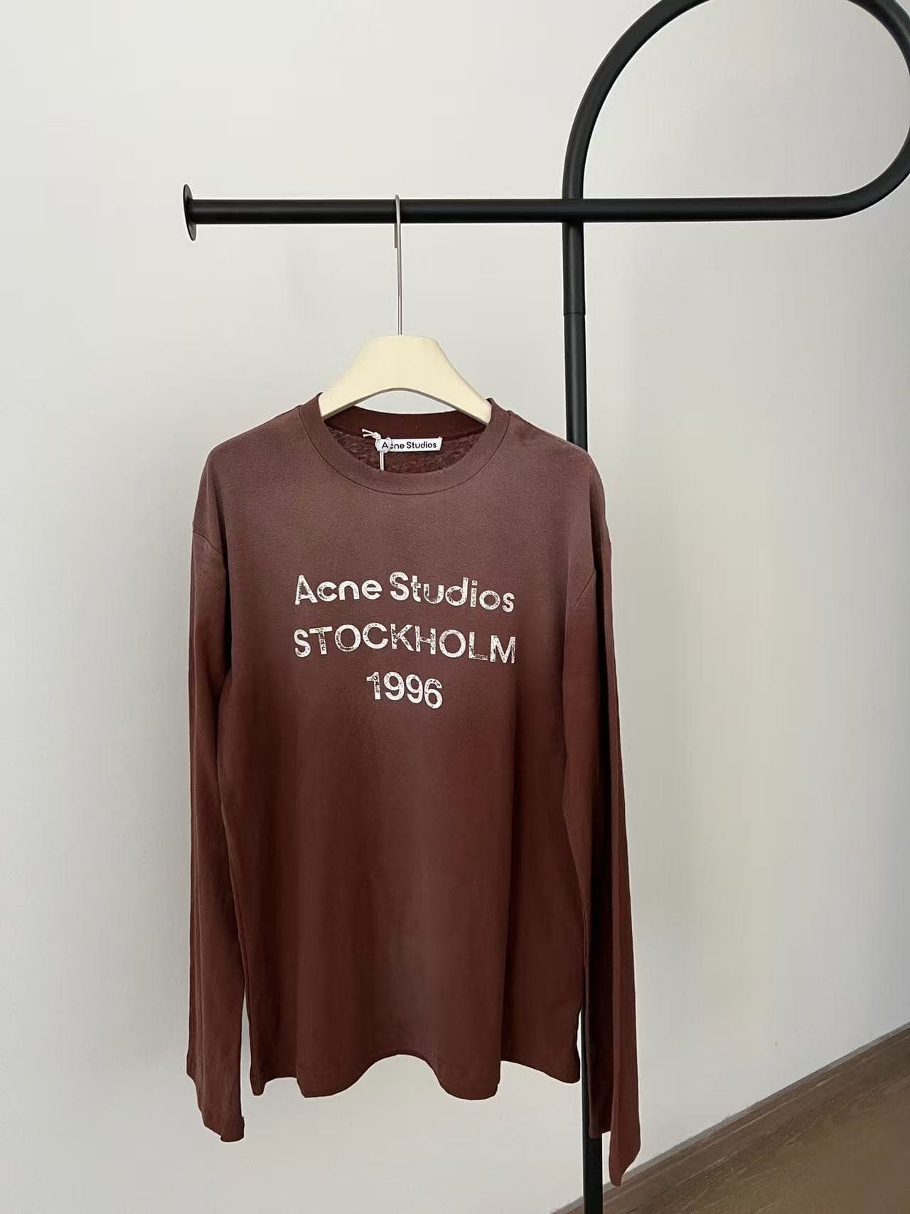 Version correcte du nouveau modèle 26, lettre avec impression du chiffre 1996, t-shirt ample à manches longues en coton-lin vieilli
