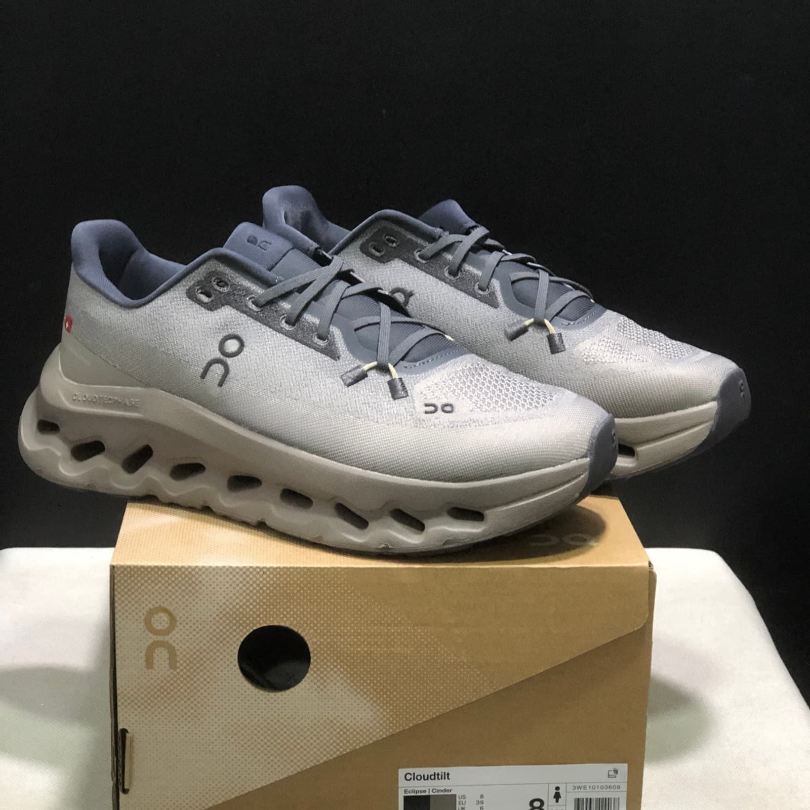 Nouveauté en matière de commerce transfrontalier : chaussures de sport Cloudtilt pour couples (hommes et femmes), légères et amortissantes.
