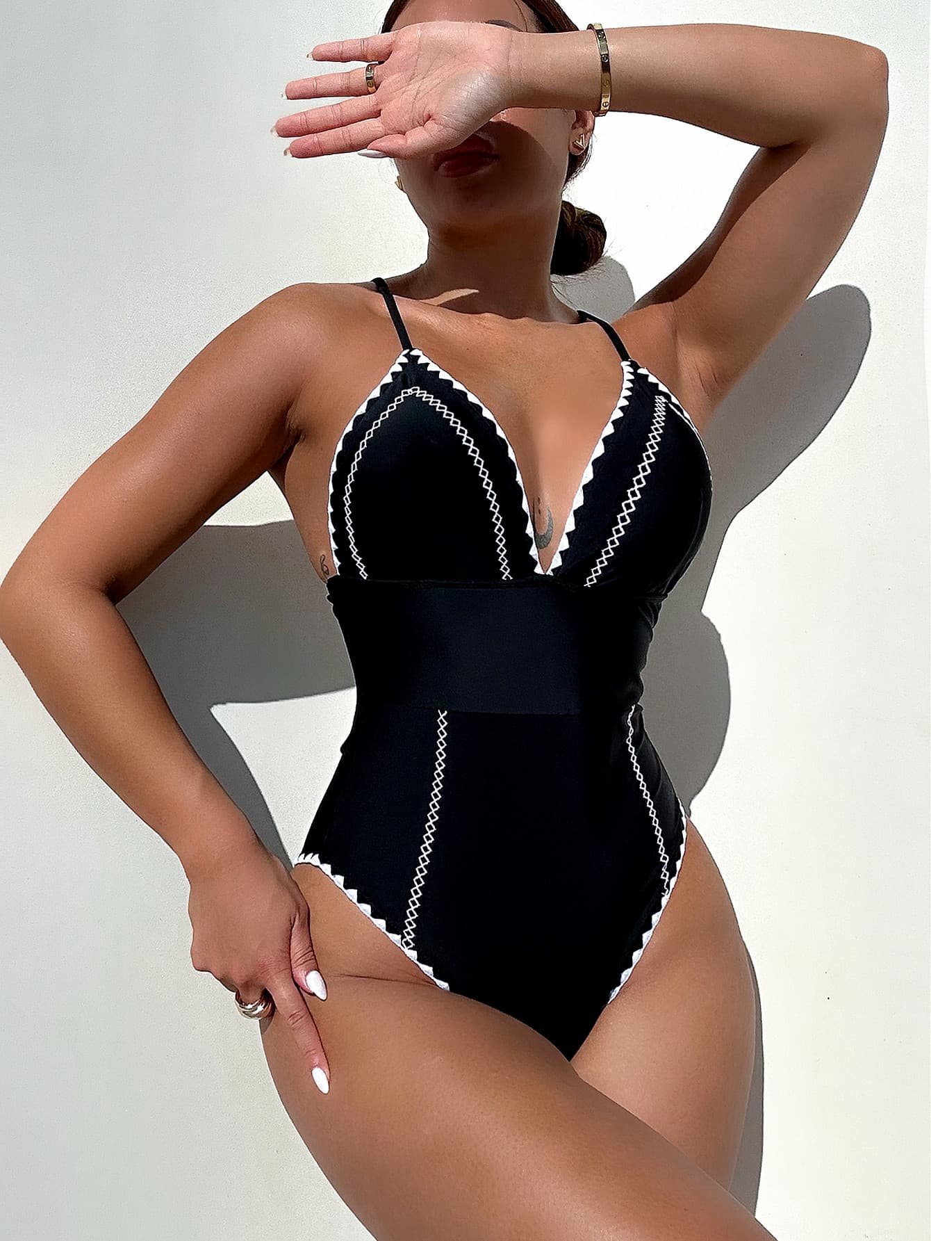 Women's sexy swimsuit bikini one-pieces with black