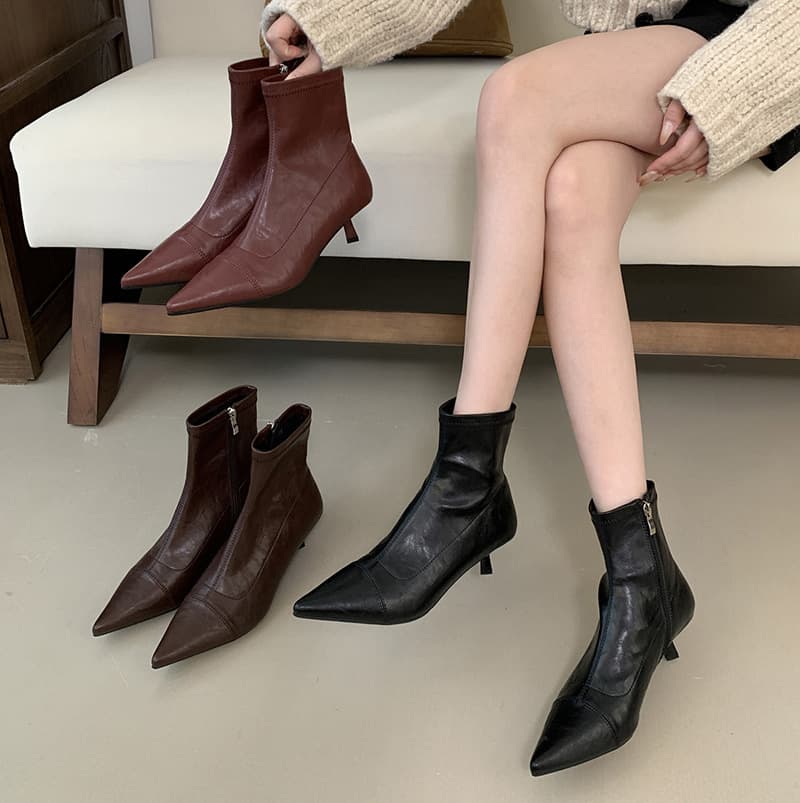 Sharp Pointed Short 2025 Fashionable Autumn And Winter New Women's High Heels Versatile Niche Design Slim Boots