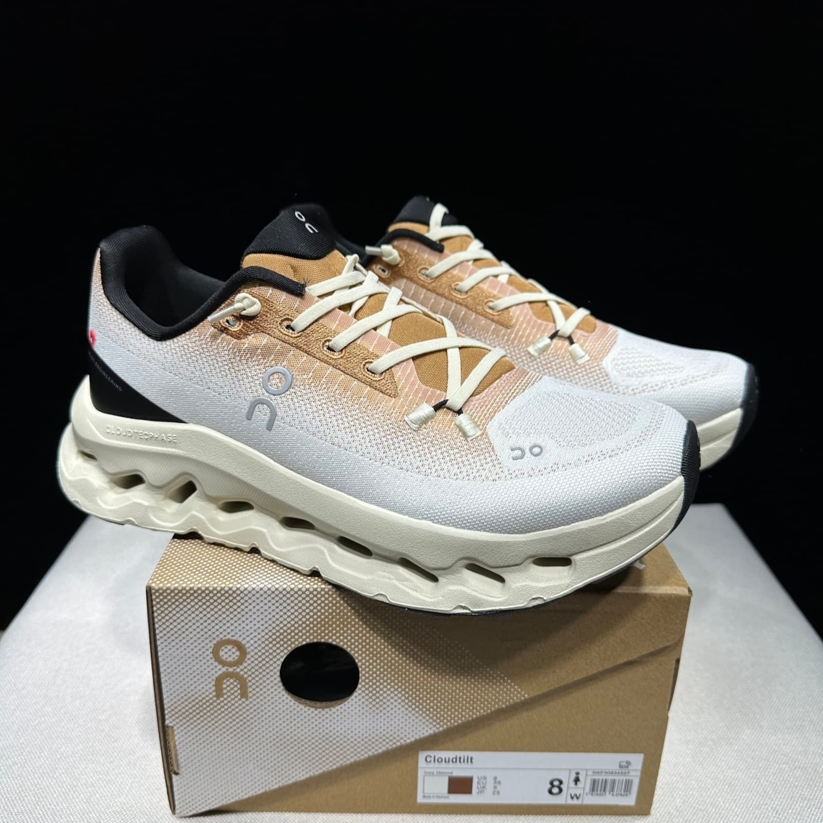 Nouveauté en matière de commerce transfrontalier : chaussures de sport Cloudtilt pour couples (hommes et femmes), légères et amortissantes.