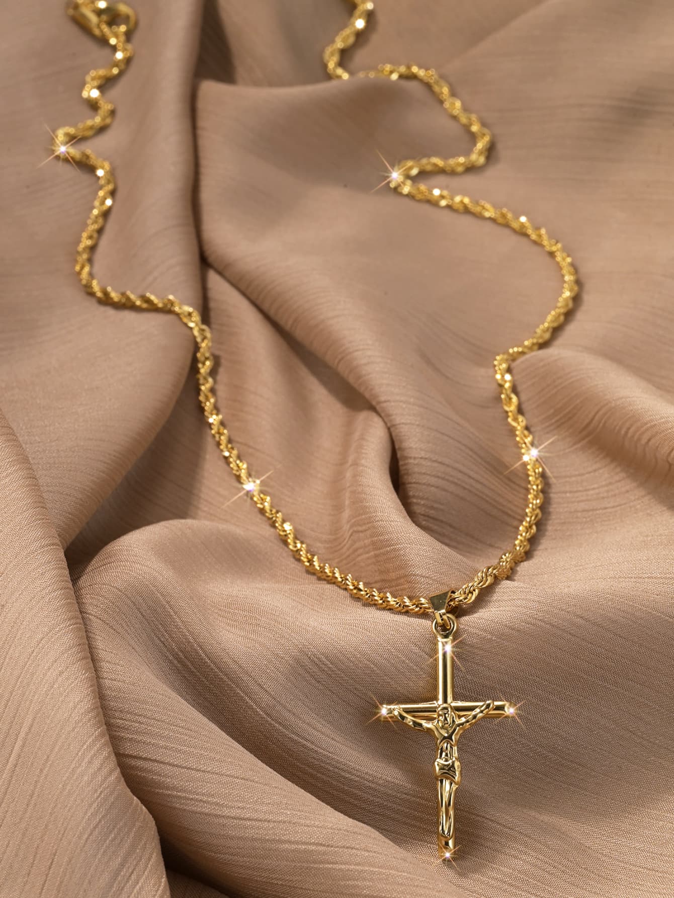 Chaîne torsadée en acier inoxydable plaqué or, cadeau élégant et luxueux, chaîne de pull polyvalente, pendentif