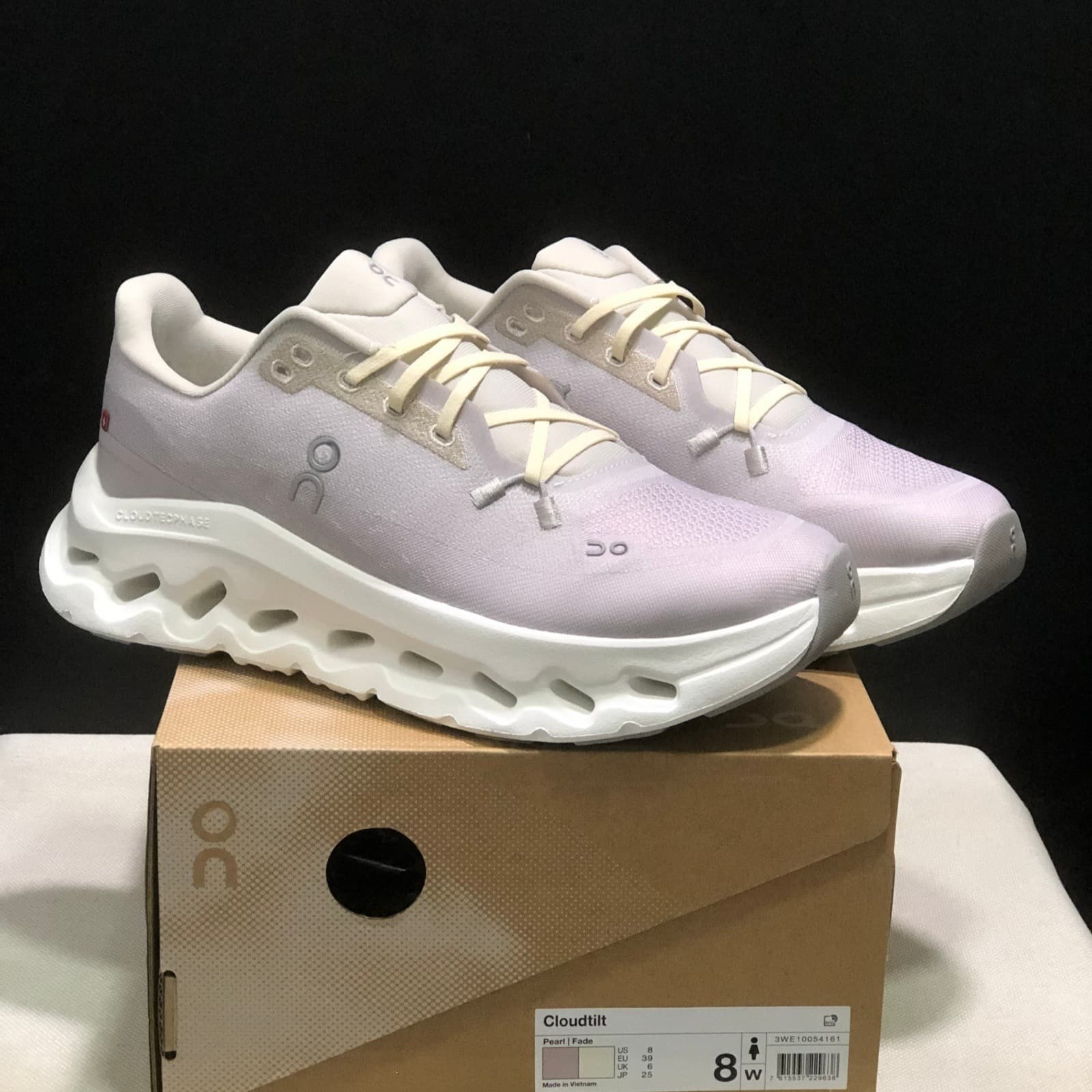 Nouveauté en matière de commerce transfrontalier : chaussures de sport Cloudtilt pour couples (hommes et femmes), légères et amortissantes.