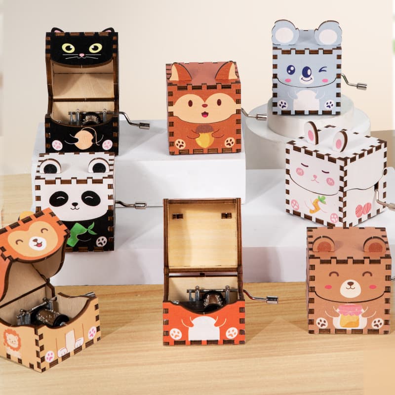 Hand Cranked DIY Wooden Music Box Wooden Music Box Retro Cute Cartoon Boy And Girl Toy Ornaments