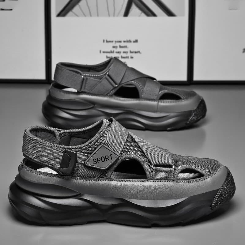 Trendy Designer Men Mesh Breathable Casual Shoes Lightweight Non-slip Beach Flip Flops Man Platform Cave Sandals