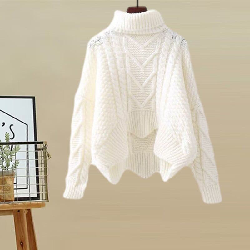 Ensemble deux pièces pour femme : pull à col roulé en maille et jupe amincissante. Collection automne-hiver.