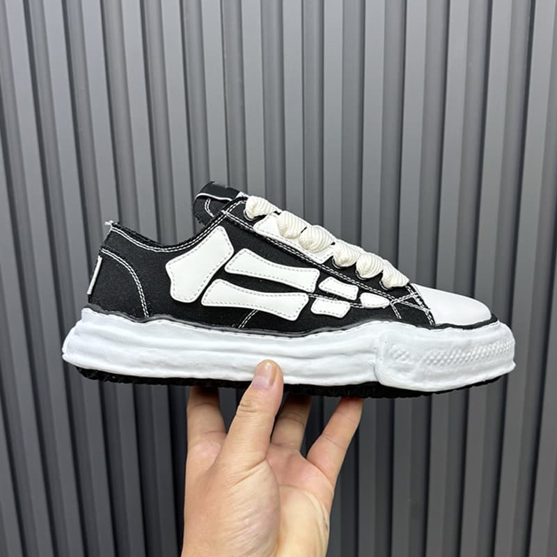 2025 New Co Branded Bone Thick Soled Raised Canvas For Men And Women Dissolved Trendy Couple Shoes