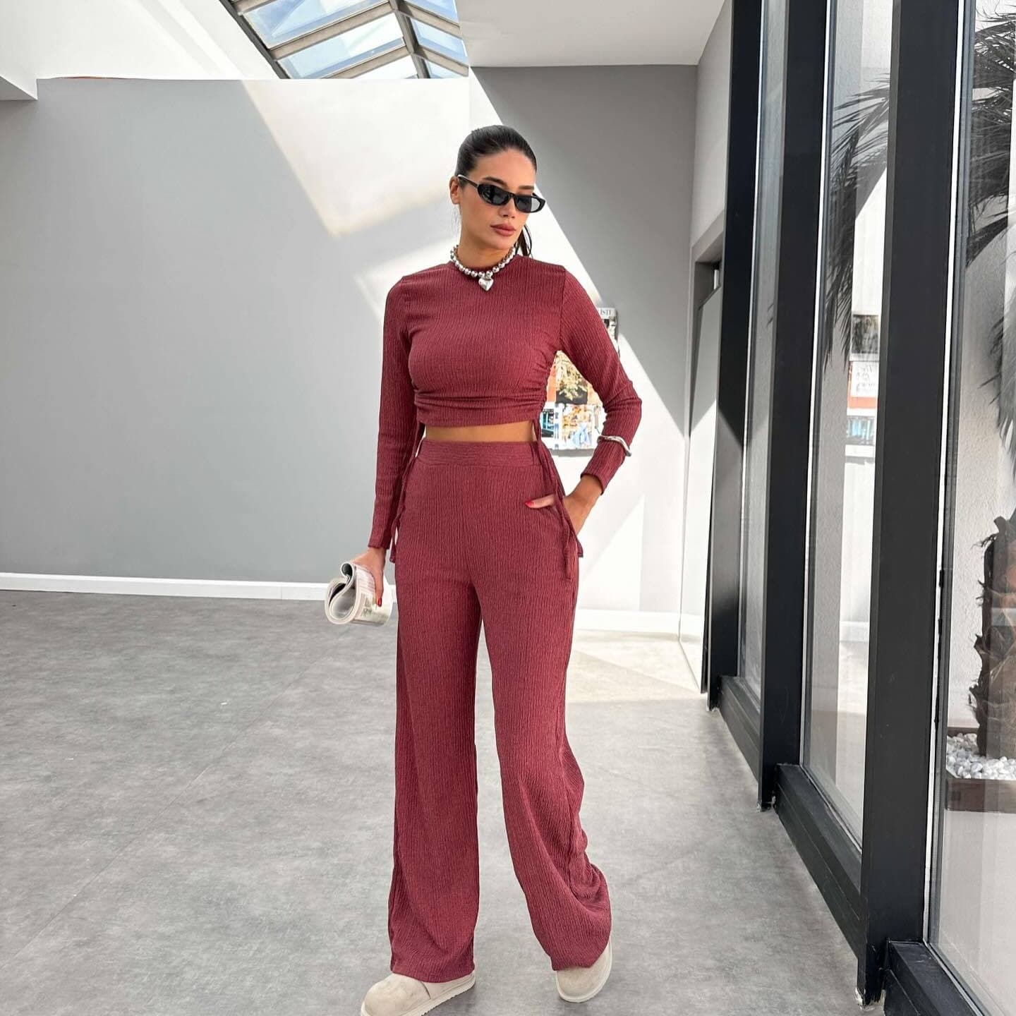 Women's Clothing Short Drawstring Top High Waist Trousers Casual Drawstring Top & High-Waist Pants Two-Piece Set – Ribbon Red / Matcha Green​