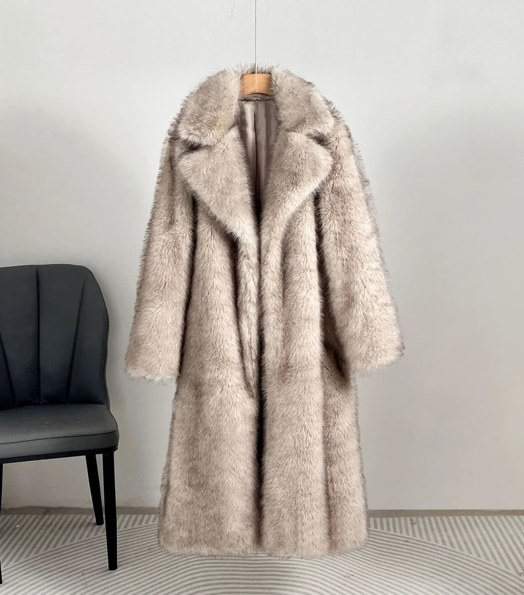 ​​Luxury Fur Coat – Long Plush Suit Collar Coat For Women (White/Black, Beige, Brown, Camel, S-XXL)​​