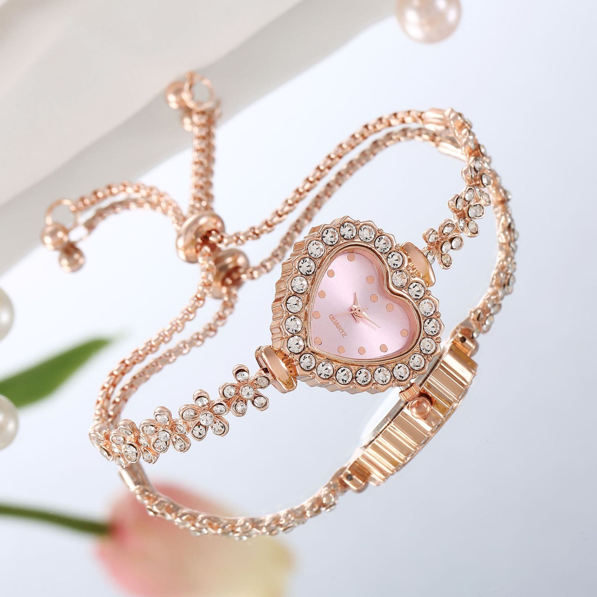 Fashionable Quartz Watch with Diamond Inlay and Love for Women's Watch, Freely Adjustable Bracelet Watch