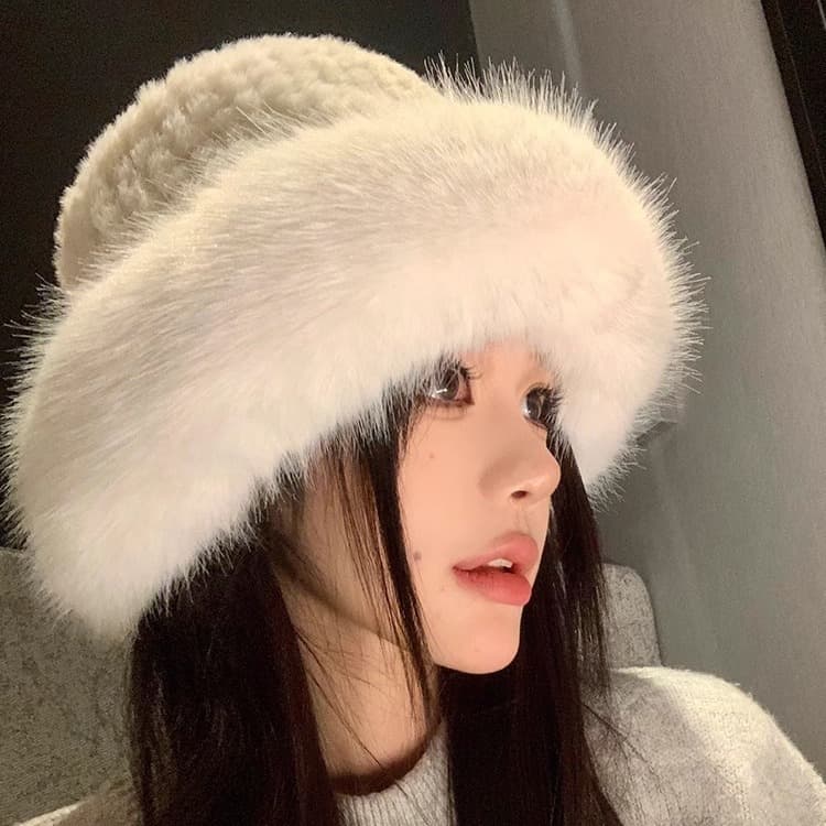 Northeast Harbin Changbai Mountain Winter Plush Children's Big Head, Small Face, Thickened Windproof Fisherman, Bowl