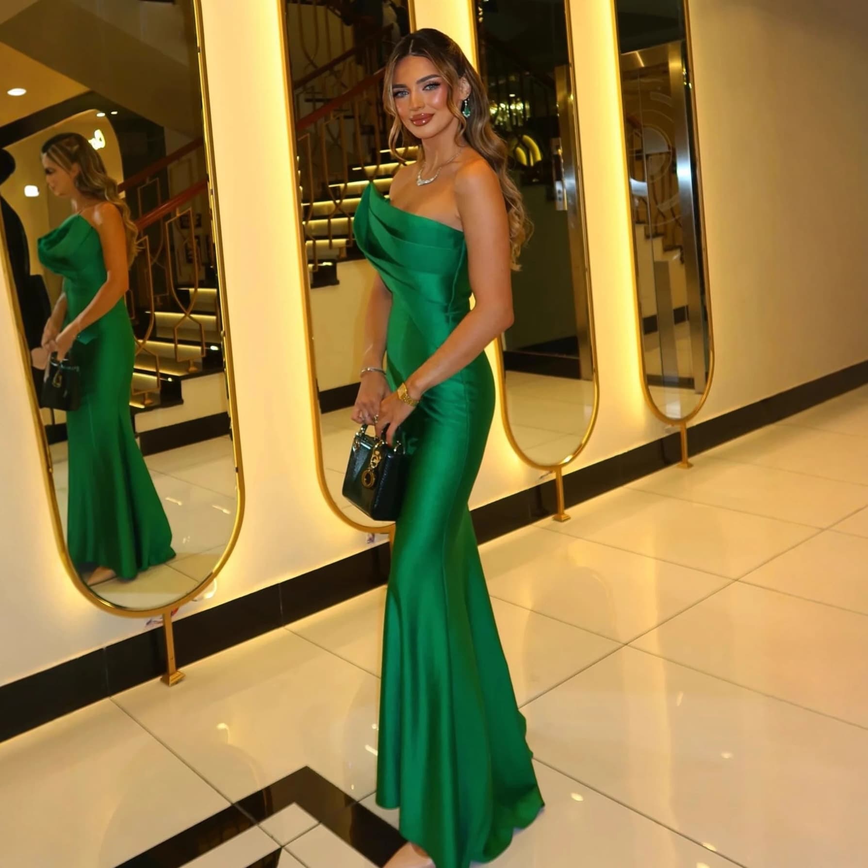 Elegant Evening Gown for Women Green Strapless Mermaid Style for Cocktail Parties Prom And Formal Events