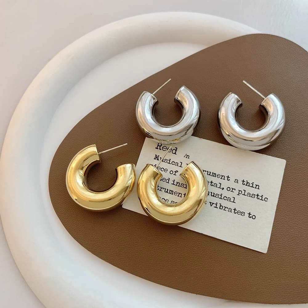Women's Earrings geometric hoop earrings, simple, fashionable and versatile earrings, niche design, high-end earrings and earrings