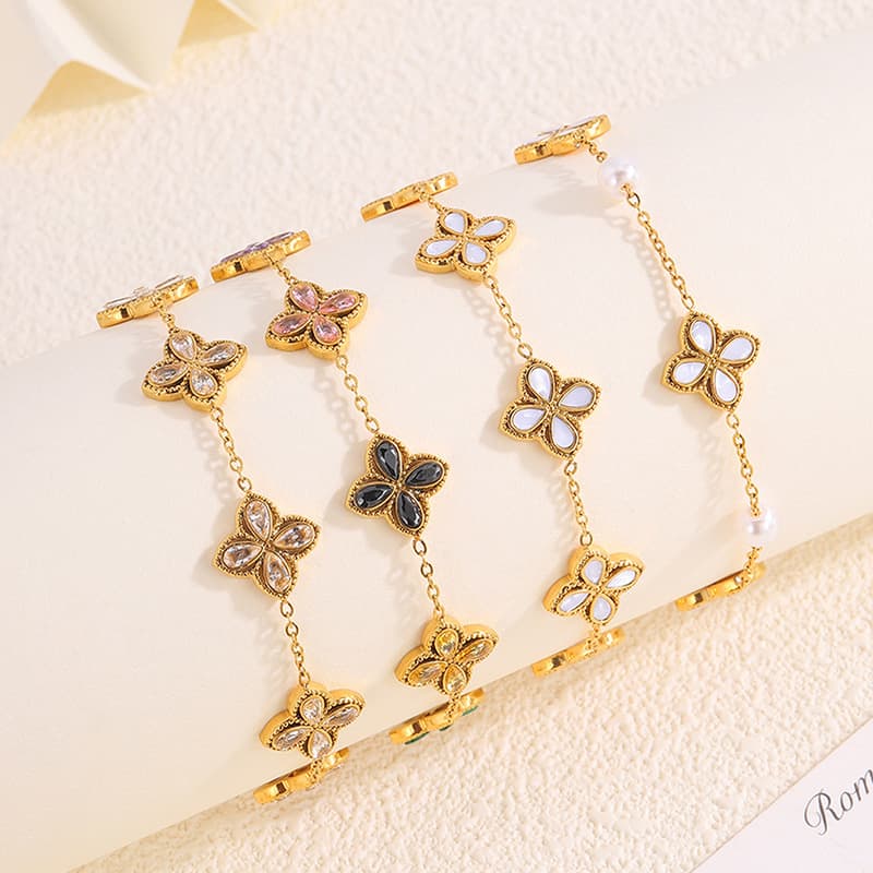 Women's Jewelry Fashion Zircon Lucky Clover Bracelet Light Luxury High End Sense No Fading Four Leaf Clover Bracelet High Version Hand Jewelry