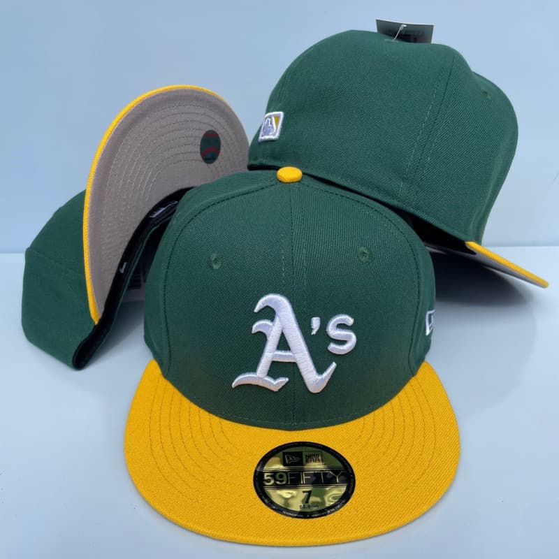 Casquette fermée de baseball brodée de haute qualité, style classique transfrontalier, de la Ligue sportive américaine, avec visière plate.