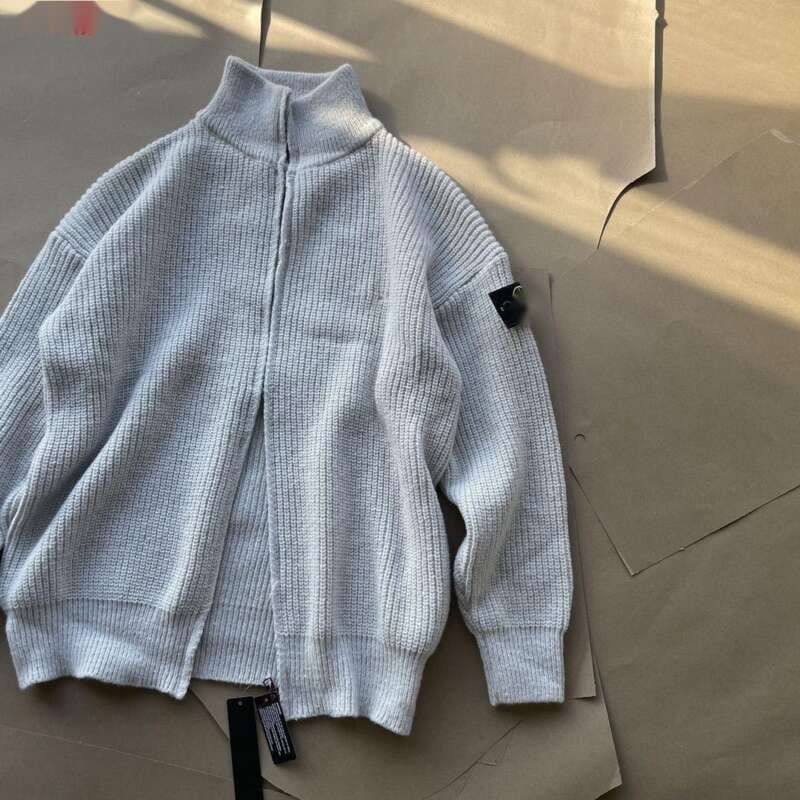 Pull en pierre automne/hiver couleur unie tricoté col montant cardigan couple américain badge manteau tendance