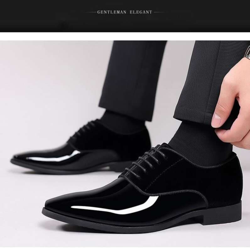 Plus Leather Size Autumn And Winter Breathable Korean Version Youth Versatile British Pointed Shiny Face Business Formal
