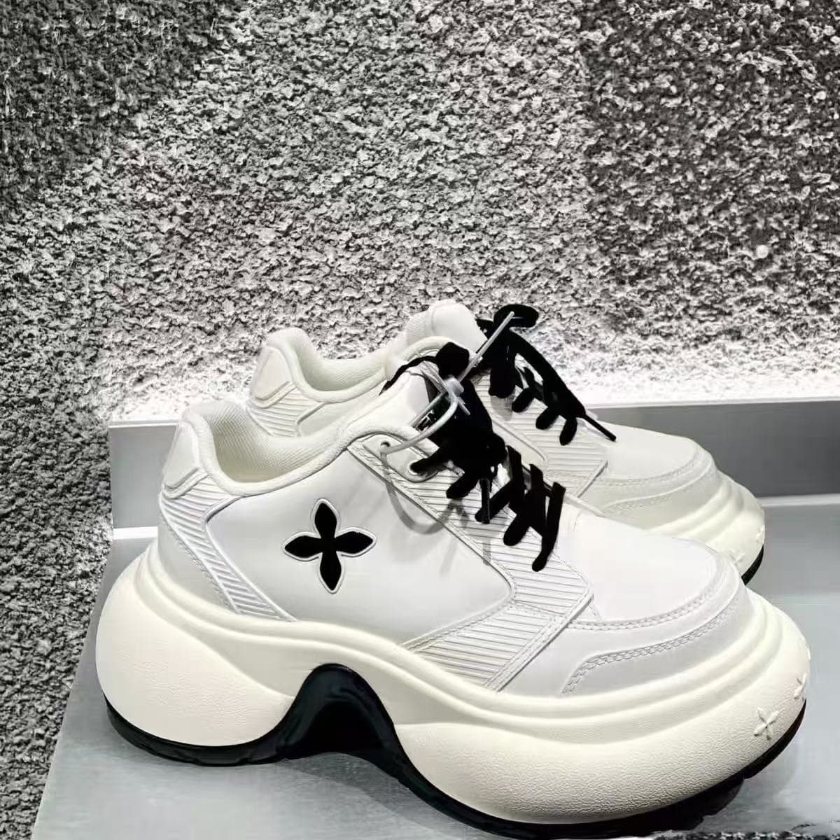 Smfk Ripple - Chaussures de sport à talons hauts, noires et blanches, semelle épaisse, décontractées, pour femmes, printemps 25 ans, nouvelle collection, papa en cuir