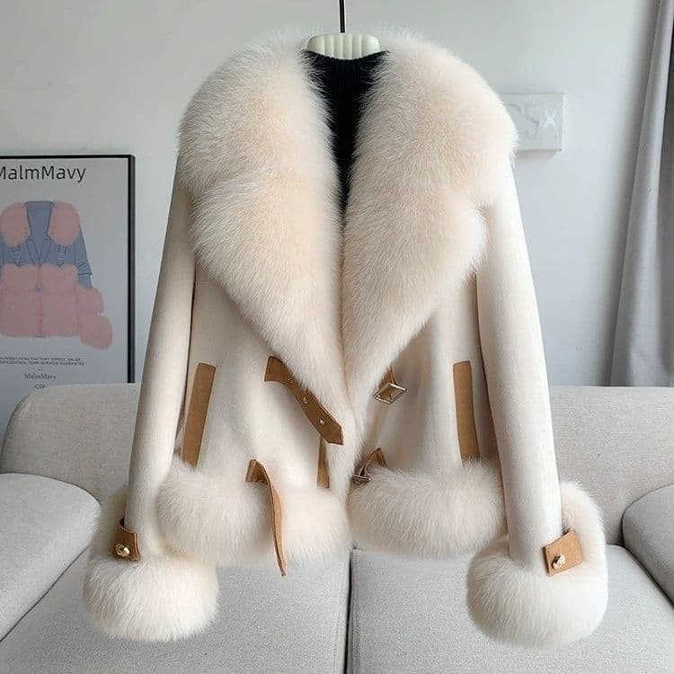 ​​Women’s Faux Fox Fur Short Coat – Trendy Winter Jacket With 3D Embroidery, V-Neck & Plush Collar (M-XL, Beige/Green/Khaki/Pink)​​