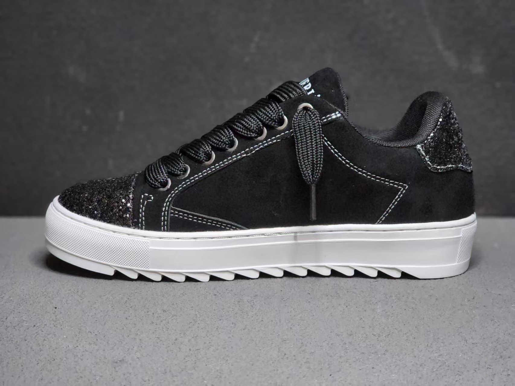 Putian Foreign Trade - Chaussures Numeris - Baskets blanches tendance et polyvalentes pour couples - Disponibles en stock - Chaussures pour hommes