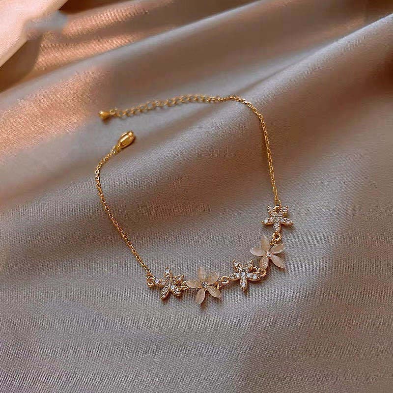 Unisex stone rhinestone bracelet fashionable and versatile girlfriends same style moon star zircon pull out adjustable bracelet female