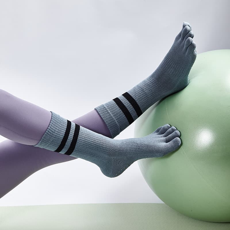 Unisex Yoga socks female professional non-slip toe socks Pilates indoor five finger socks