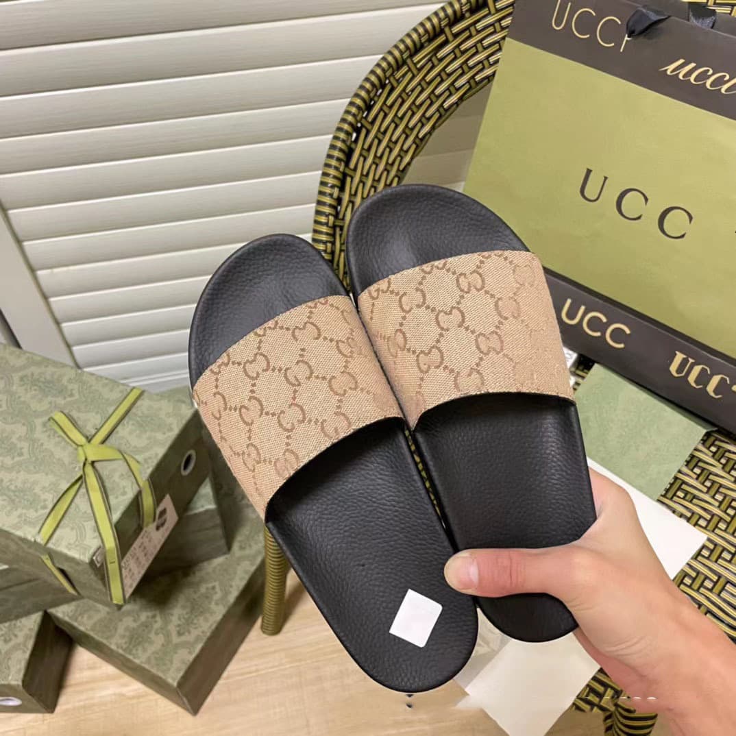 Chaussons G Family pour hommes et femmes, le même type de chaussons, couples presbytes, sandales à la mode et personnalisées, chaussures antidéra