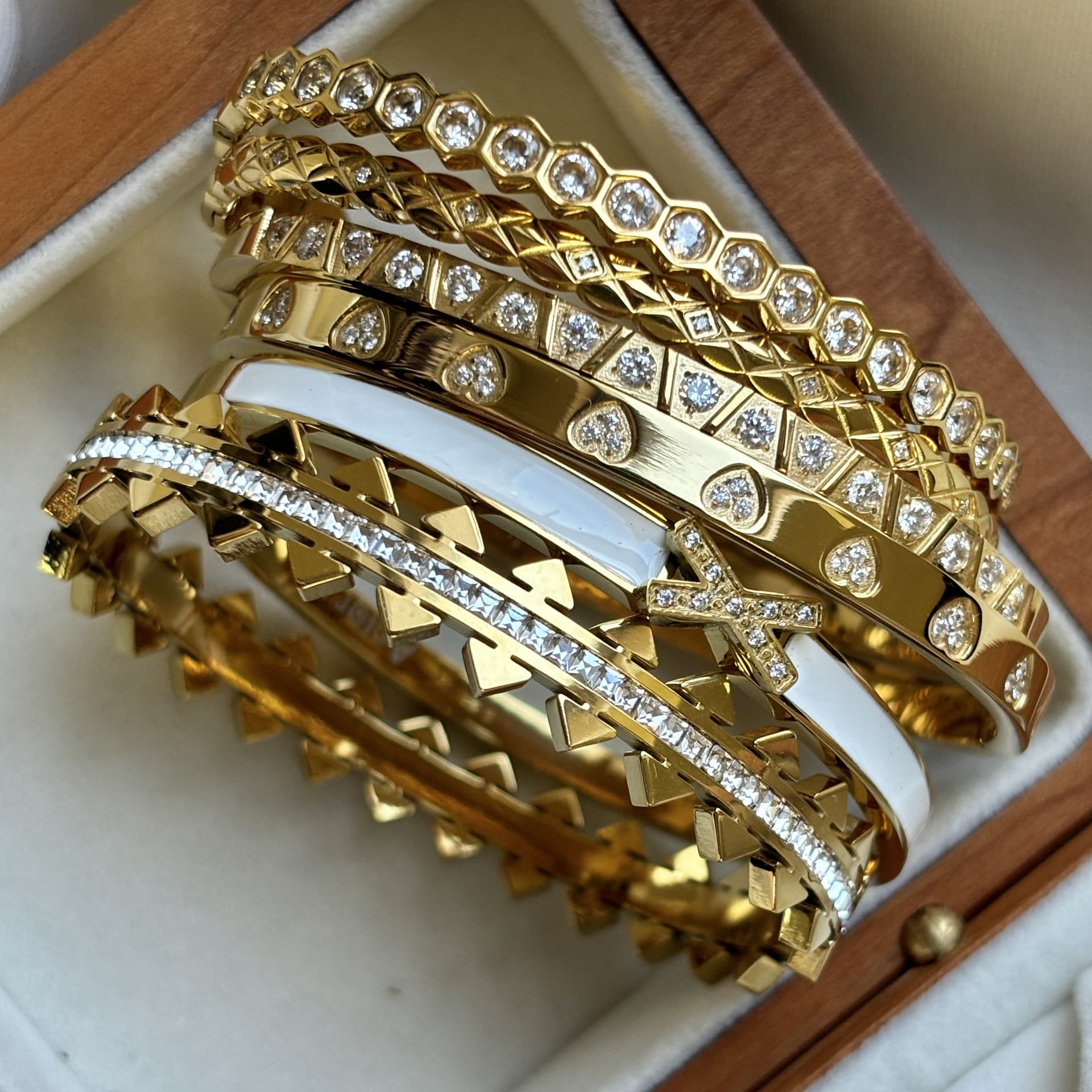 Women’s Jewelry Set Fashion Full Diamond High End Kaleidoscope CNC Clip Zirconium Bracelet Stainless Steel Jewelry Love Letter Oil Drop Bracelet