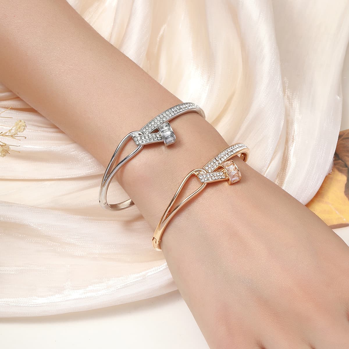 Diamond-Studded Nail Bracelet For Women, Cross-Border Exclusive, Fashionable, Light Luxury, Versatile Jewelry, European