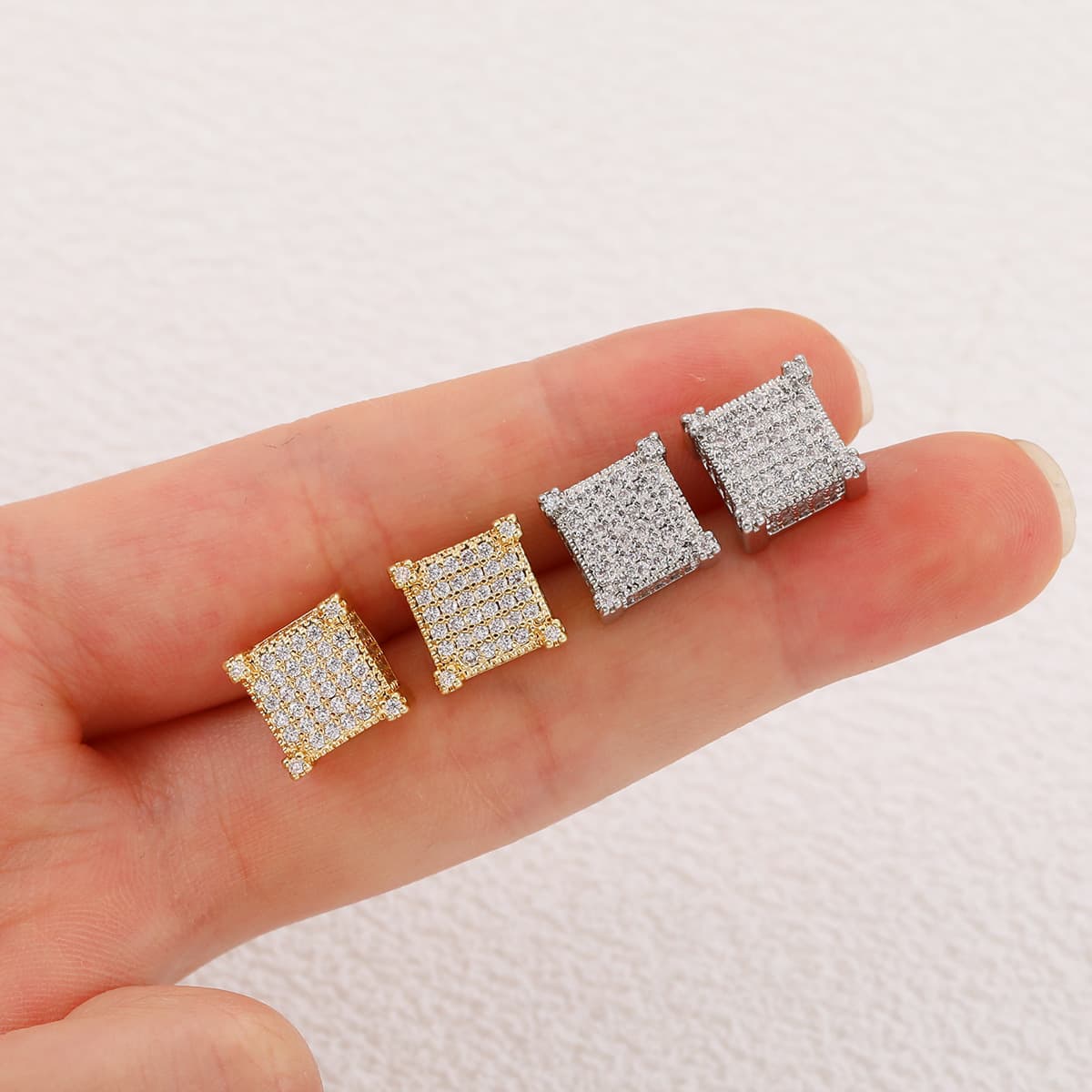 Edge Square - Boucles d'oreilles hip-hop en zircon pour homme avec incrustations de cuivre (aspect diamant léger et luxueux, très tendance)