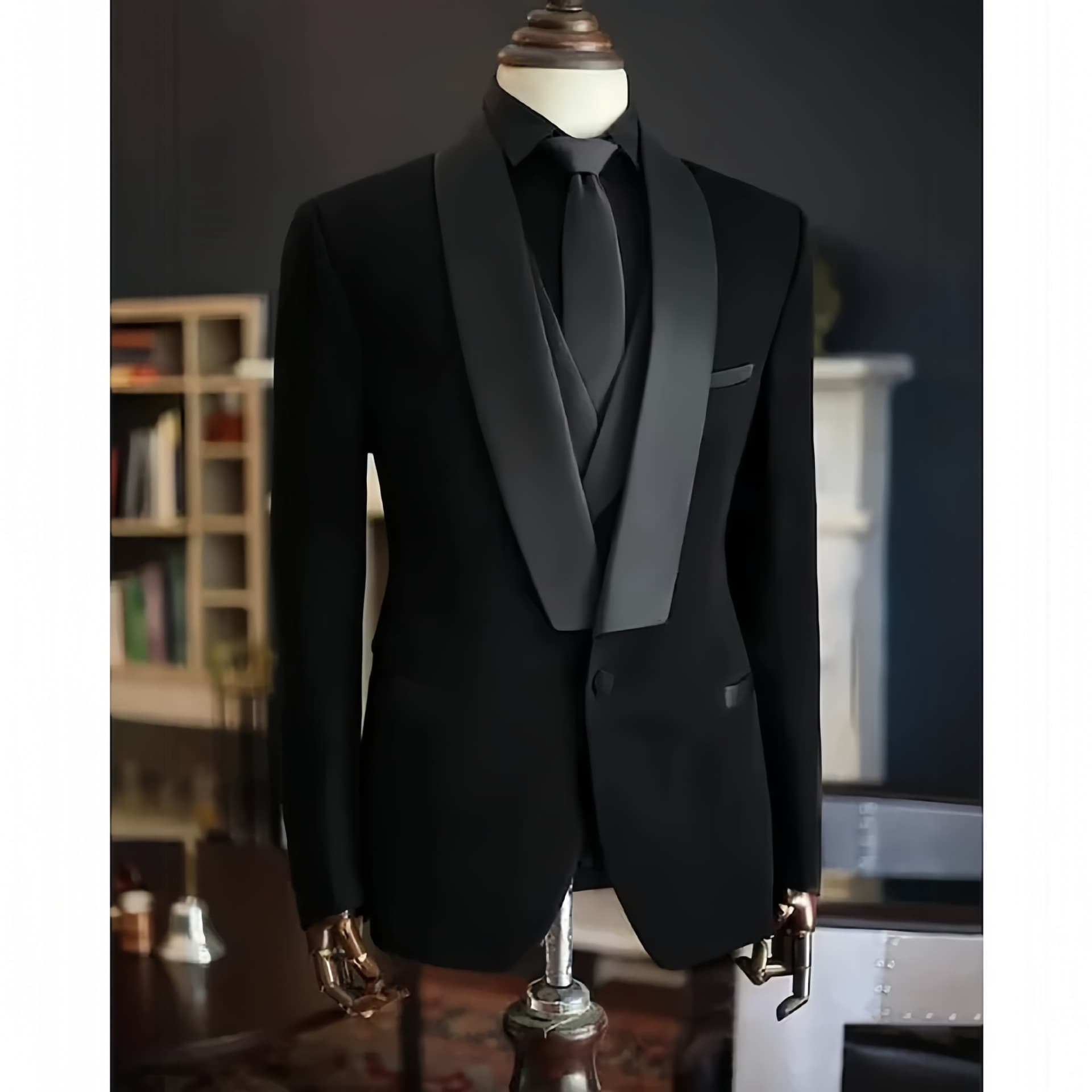 Modern Slim-Fit Tuxedo Suit Set Three-Piece Blazer Waistcoat Trousers For Business Casual Wedding Events